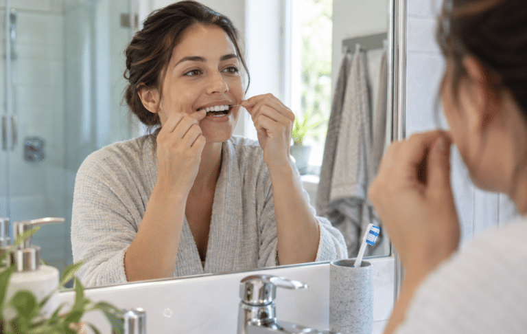 Floss Before or After Brushing